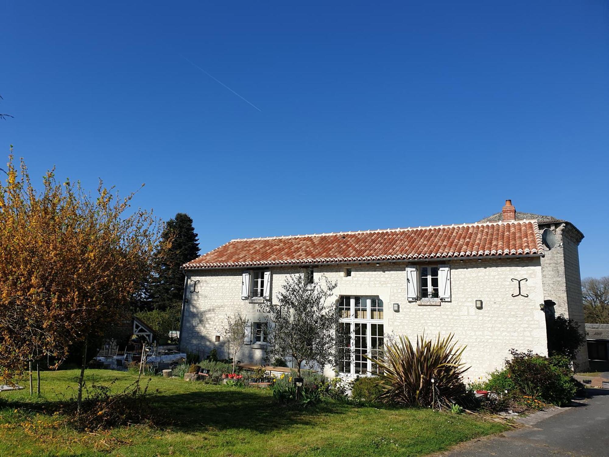 La Tour Du Raygnier Bed and Breakfast Verneuil-le-Chateau Εξωτερικό φωτογραφία